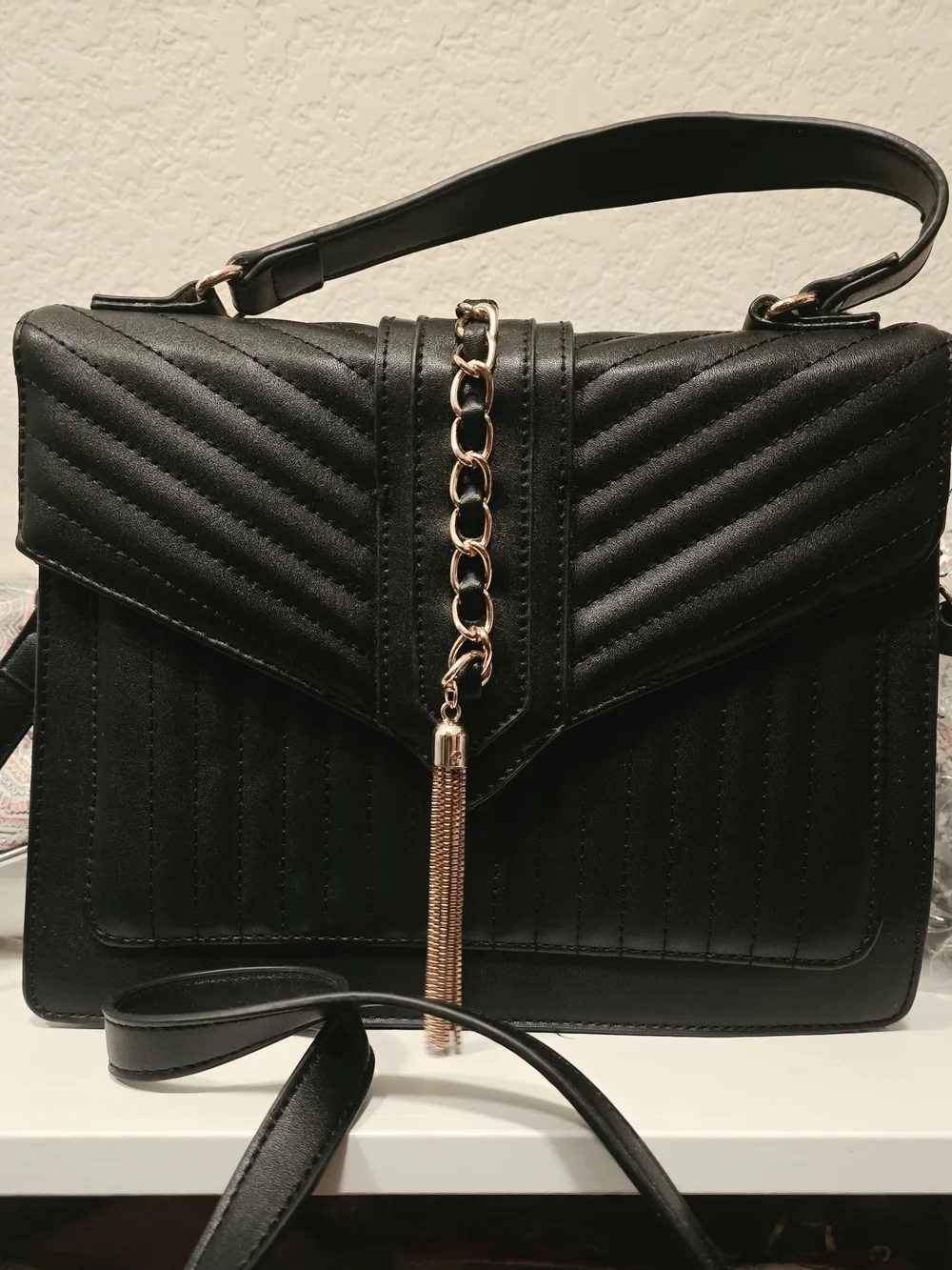 N/A stylish black
